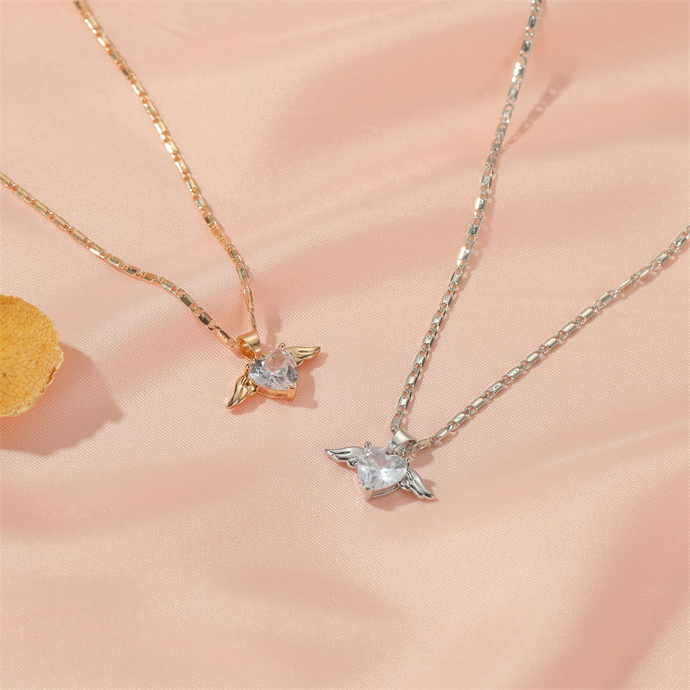 Love Wing Charming Heart Necklace