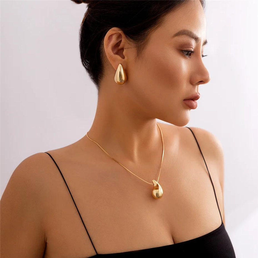 Gold Oversized Water Drop Necklace