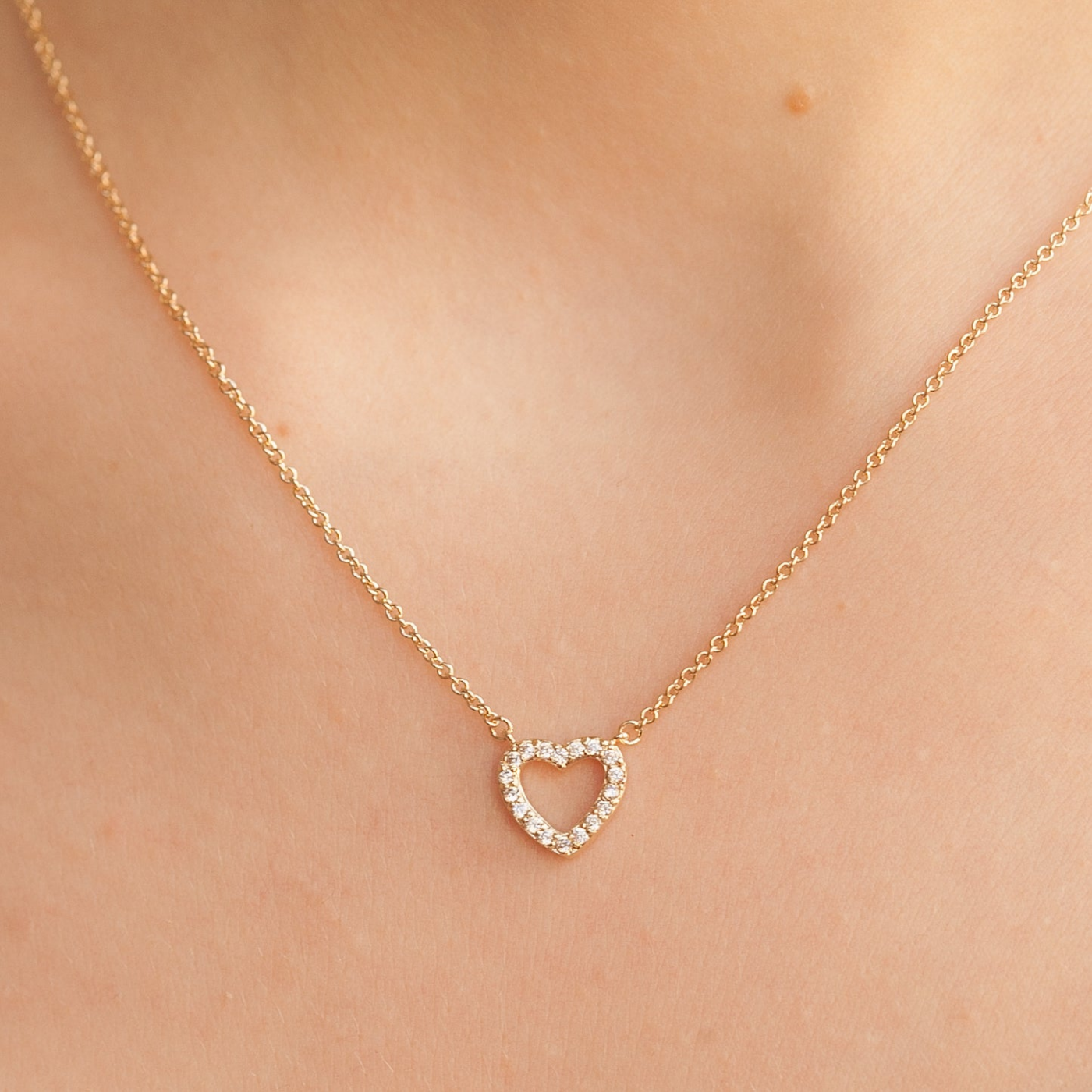 Small Gold Sparkling Diamond Heart Pendant Necklace