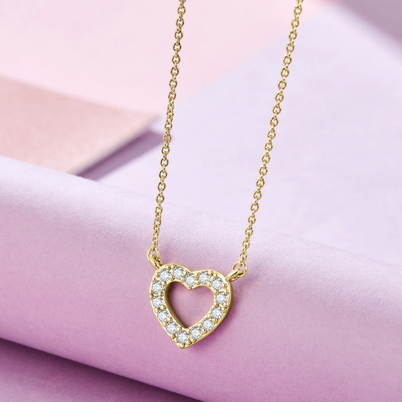 Small Gold Sparkling Diamond Heart Pendant Necklace
