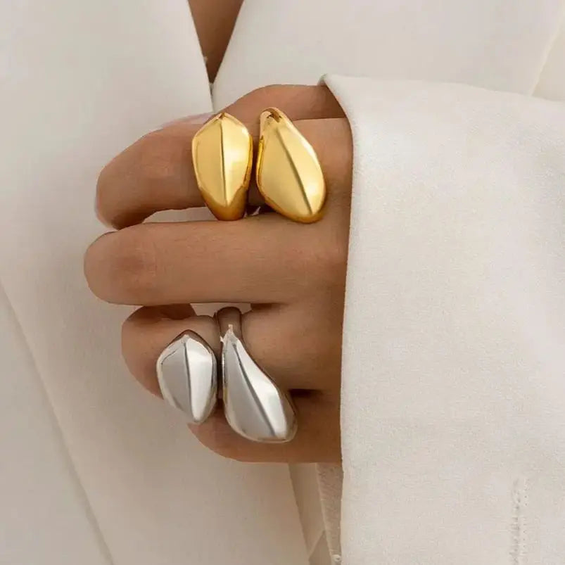 Irregular Geometric Statement Ring