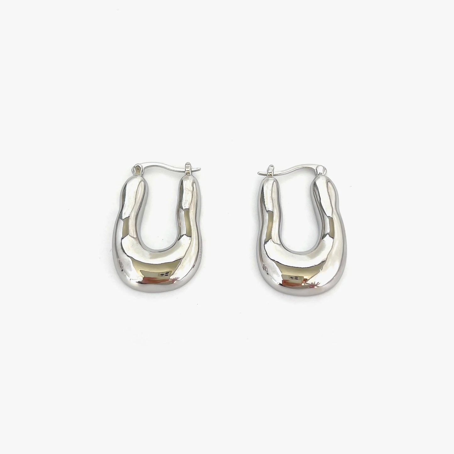 Oversized Horseshoe Pendant Necklace
