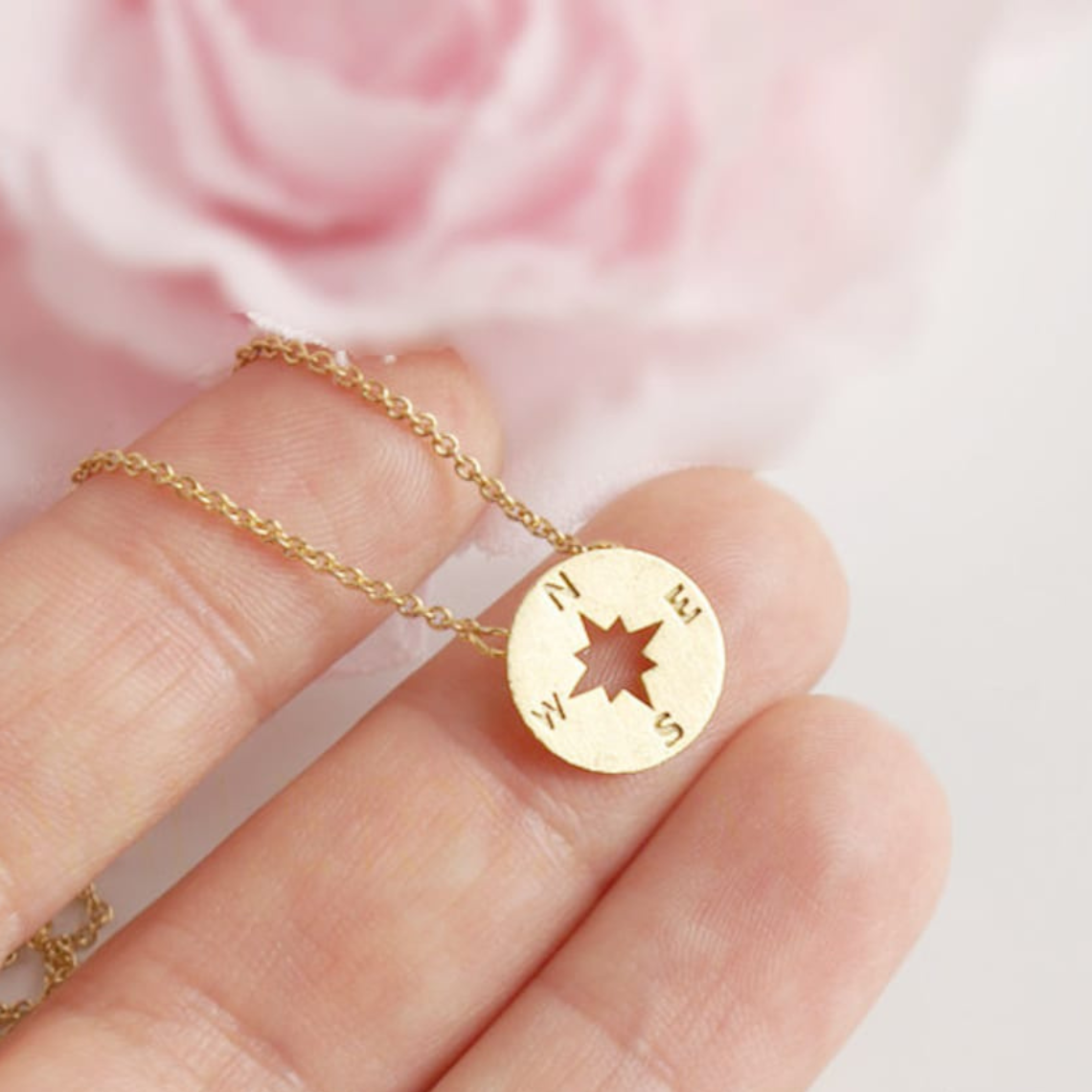 Compass Charm Elegant Round Necklace
