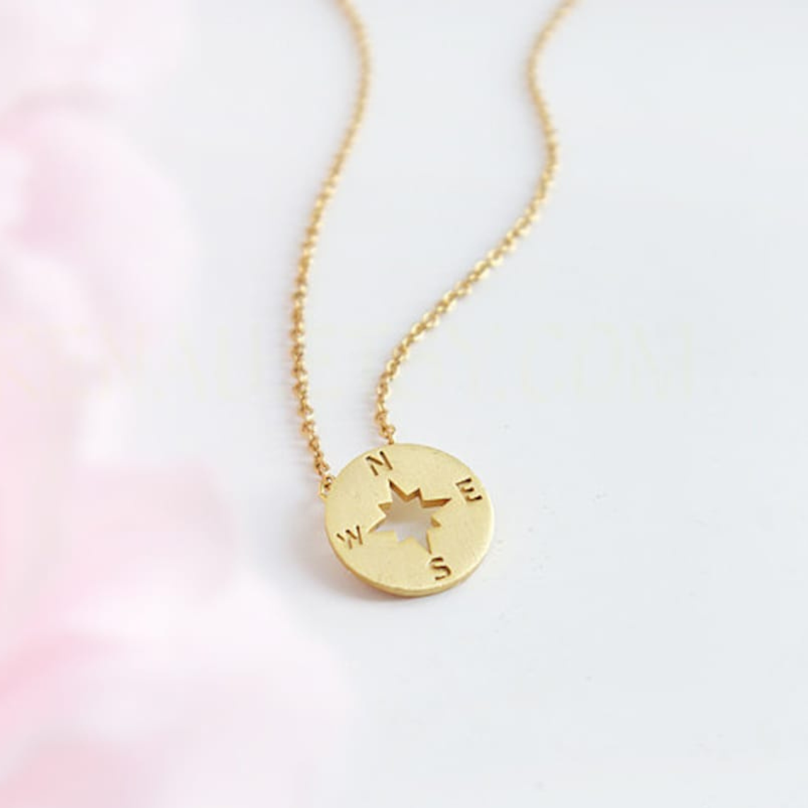 Compass Charm Elegant Round Necklace