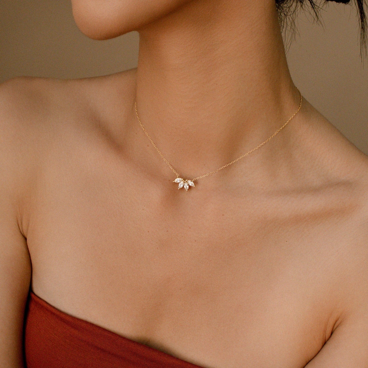 Elegant Sparkling Inlay Marquise Stone Diamond Necklace