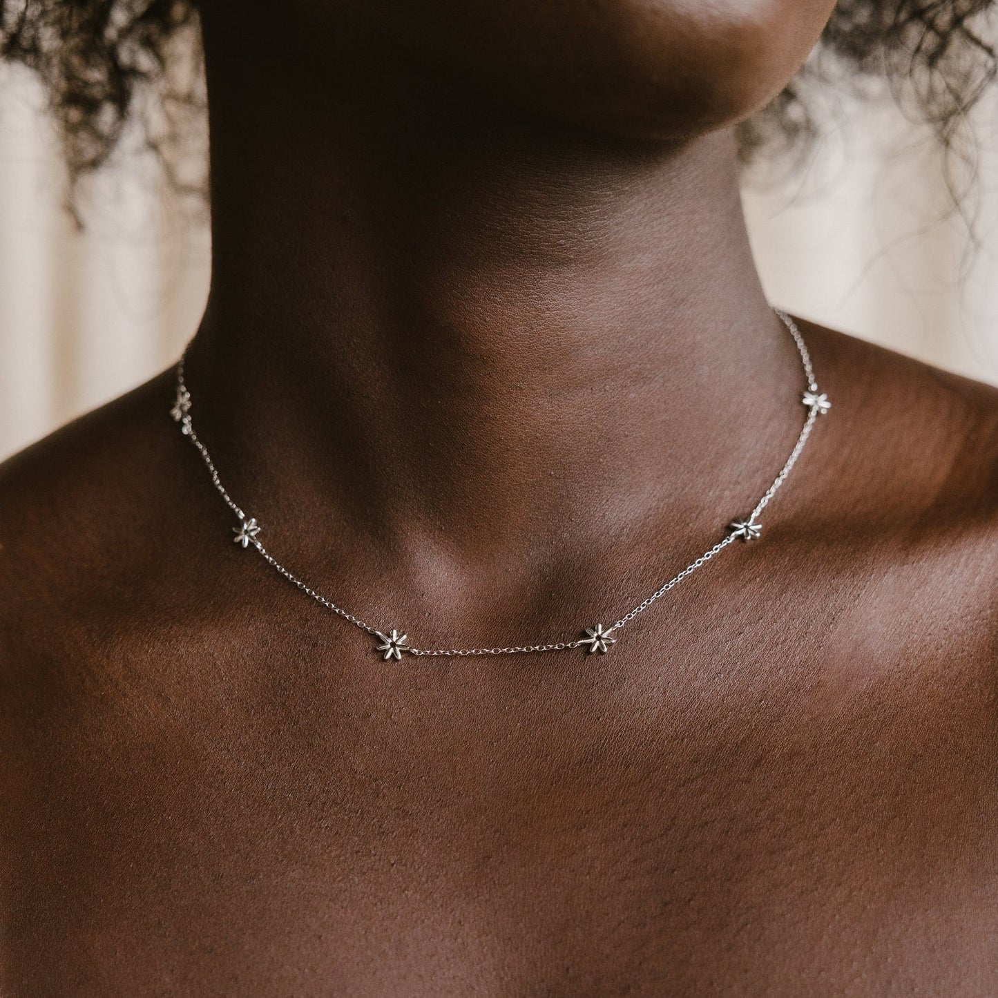 Daisy Pearl Necklace