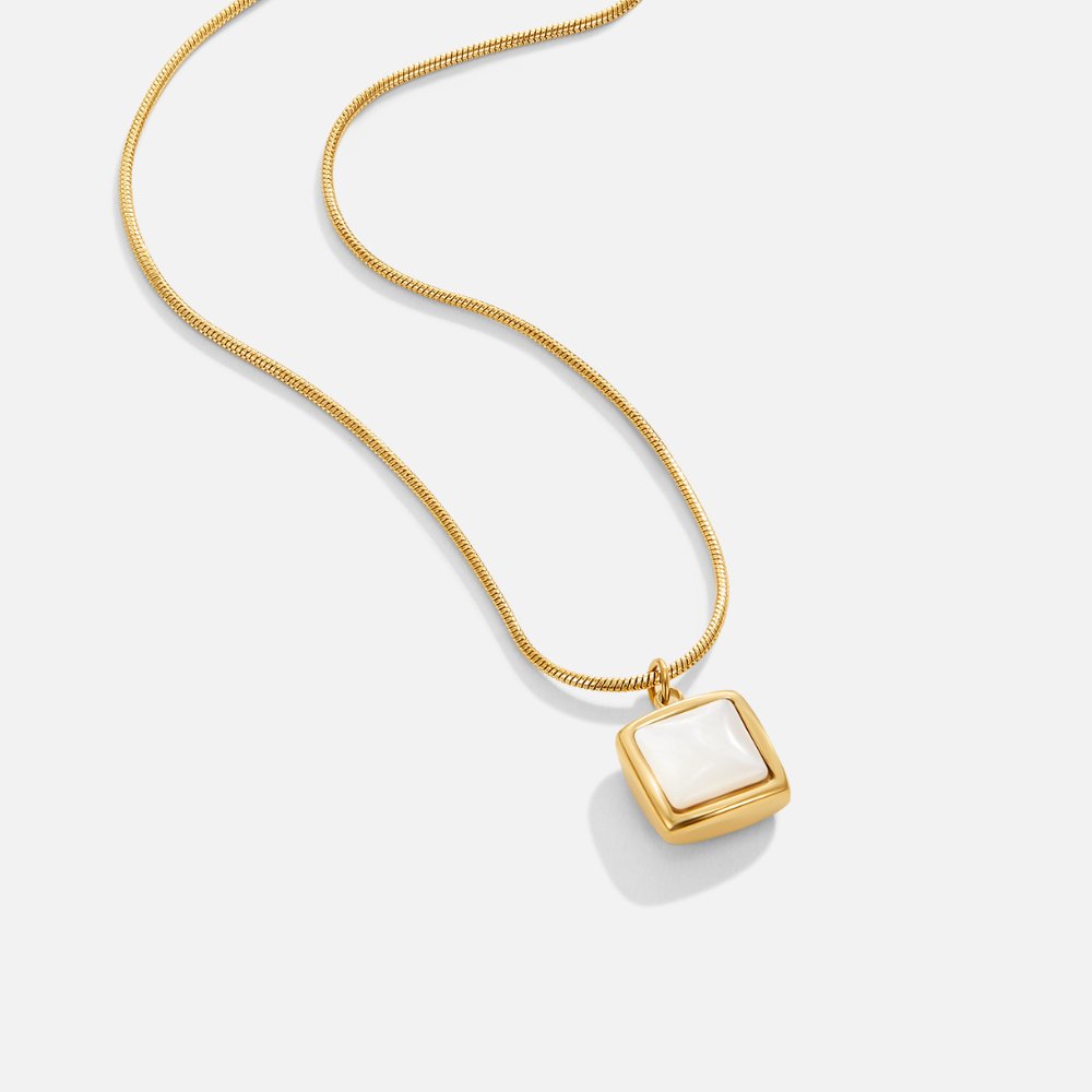 Elegant Riva Moonstone Pendant Necklace