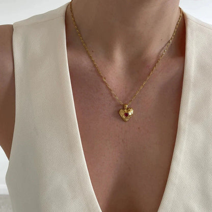 Vesper Elegant Gold Heart Necklace