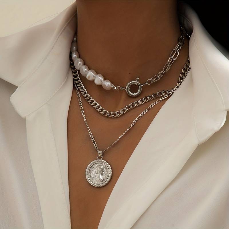 Vintage Pearl Pendant Necklace 3-Piece Set