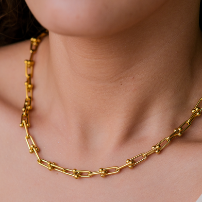 Eye-Catcher Cascading Necklace