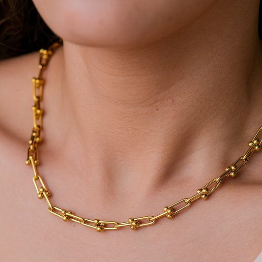 Eye-Catcher Cascading Necklace