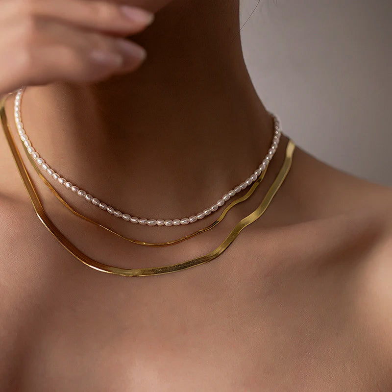 Avaria Freshwater Pearl Choker Necklace