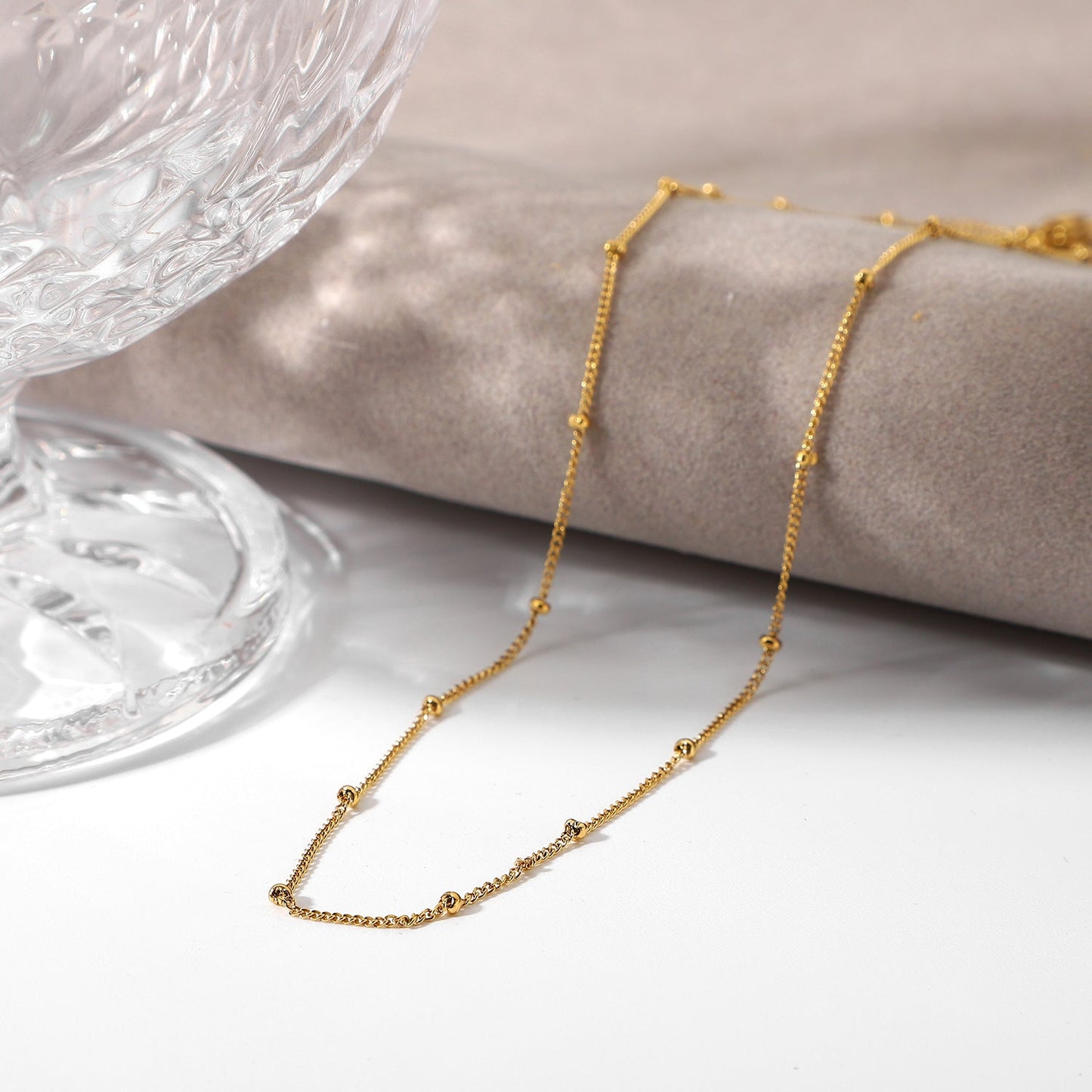 Elegant Gold Chain Necklace