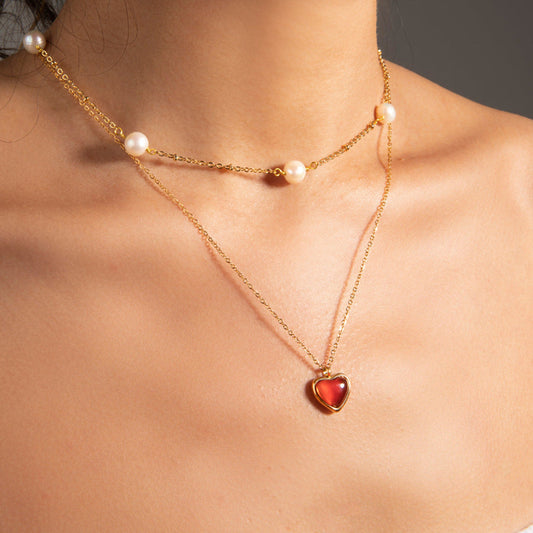 Seductive Cecily Elegant Gold Heart Necklace