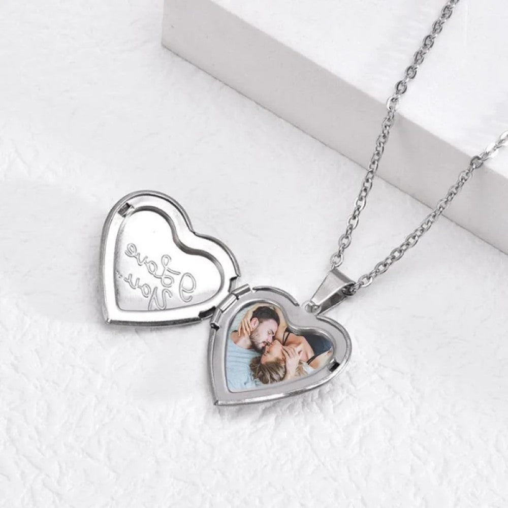 Medallion Heart Pendant Necklace