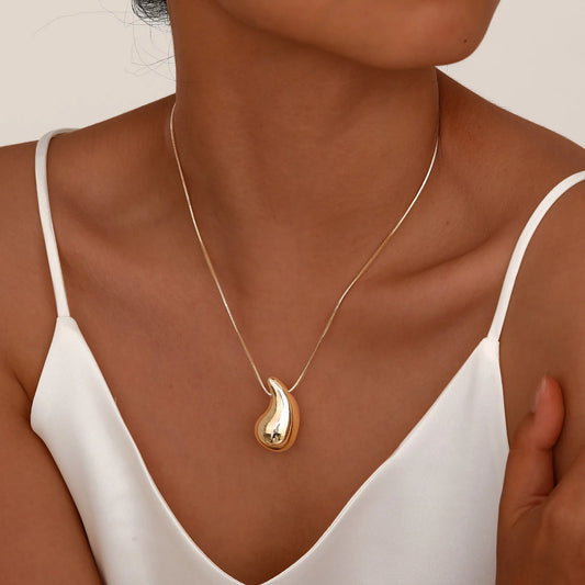 Teardrop Pendant Necklace