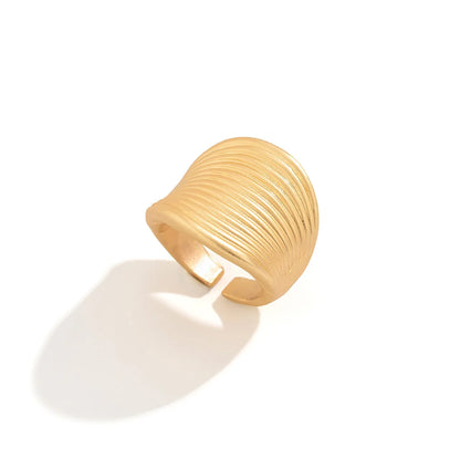 Exaggerated Pearl Geometric Ring