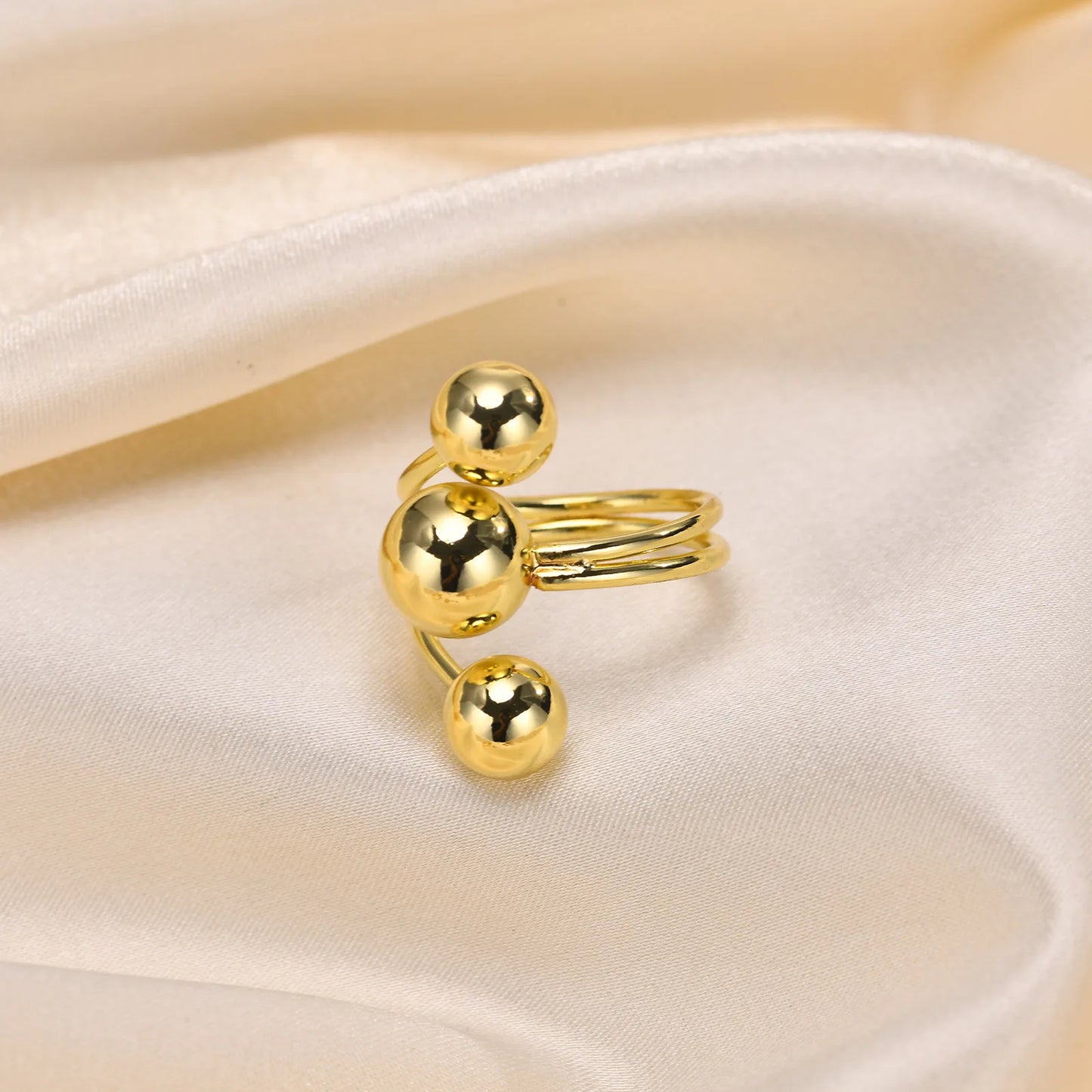 Statement Sphere Grip Ring