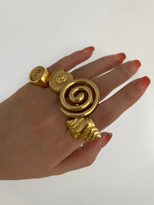 Glossy Spiral Chunky Open Ring