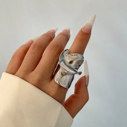 Bold Geometric Statement Ring