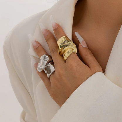 Bold Geometric Statement Ring