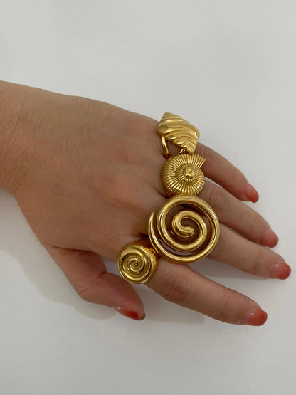 Glossy Spiral Chunky Open Ring