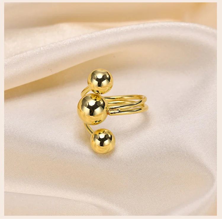 Statement Sphere Grip Ring