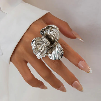 Exaggerated Open Flower Ring