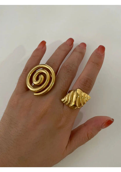 Glossy Spiral Chunky Open Ring