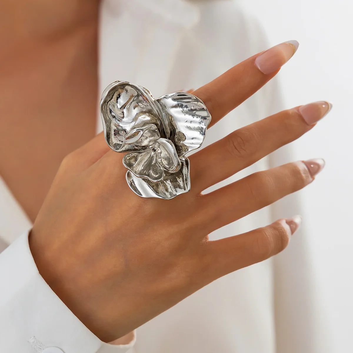 Exaggerated Open Flower Ring