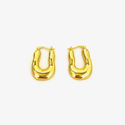 Oversized Horseshoe Pendant Necklace
