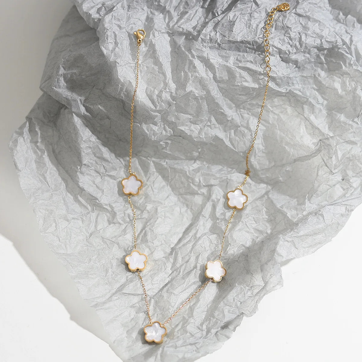 Five-Flower Clover Pendant Necklace