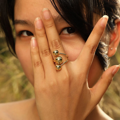 Statement Sphere Grip Ring