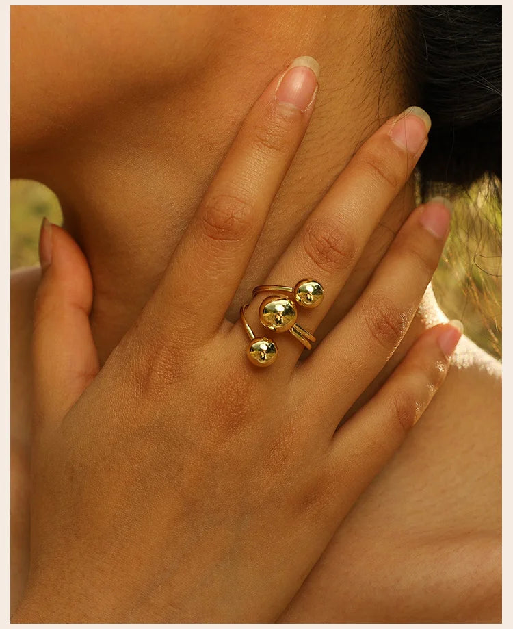 Statement Sphere Grip Ring