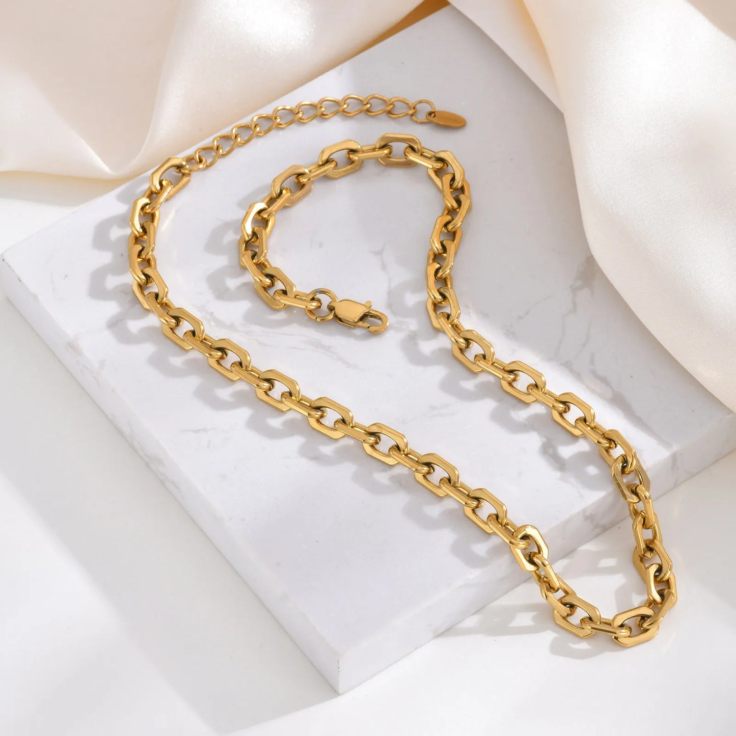 Chunky Paperclip Link Chain Necklace