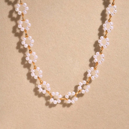 Floral Pearl Beaded Necklace