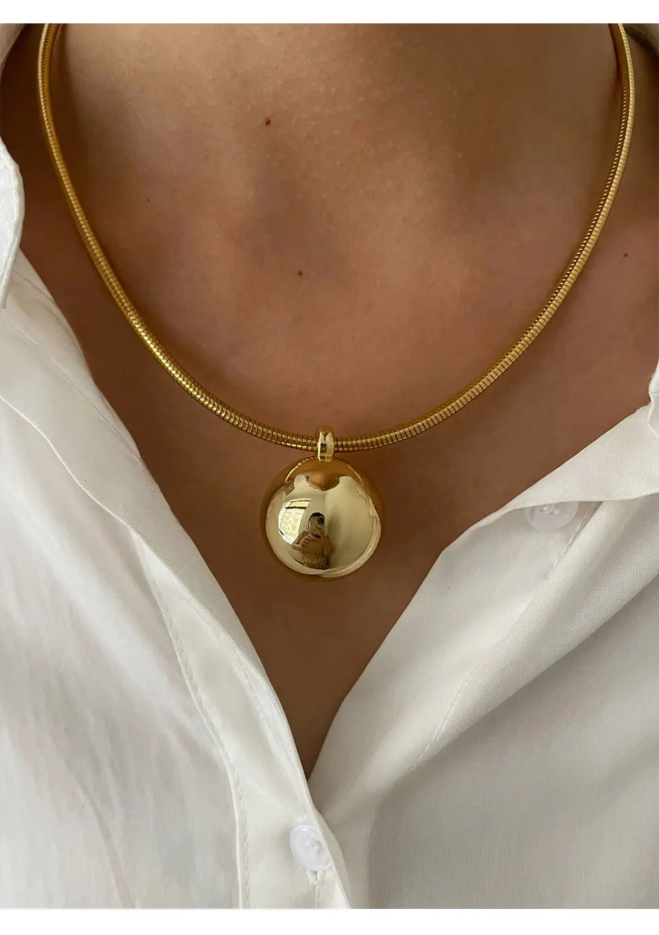 Minimalist Pearl Pendant Necklace