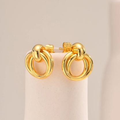 Linked Circle Stud Earrings
