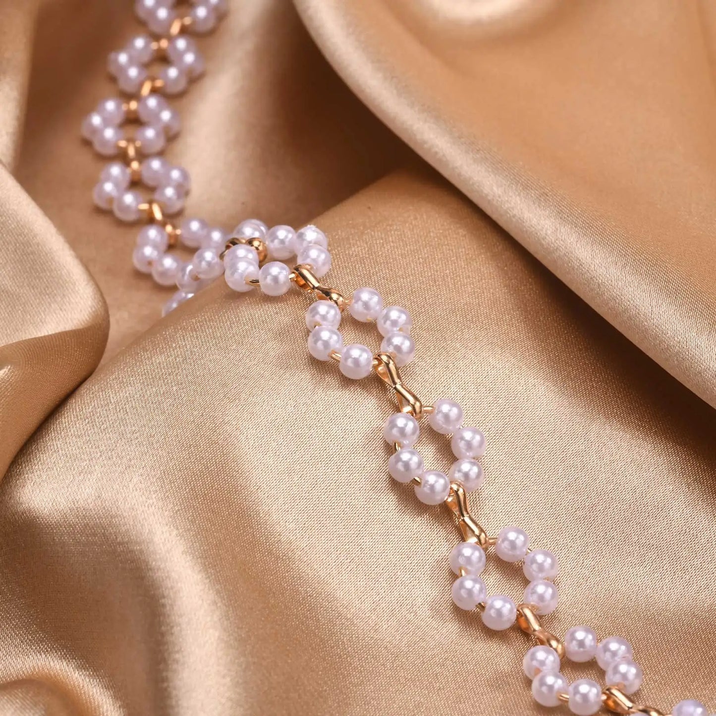 Floral Pearl Beaded Necklace