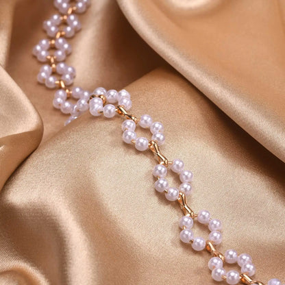 Floral Pearl Beaded Necklace