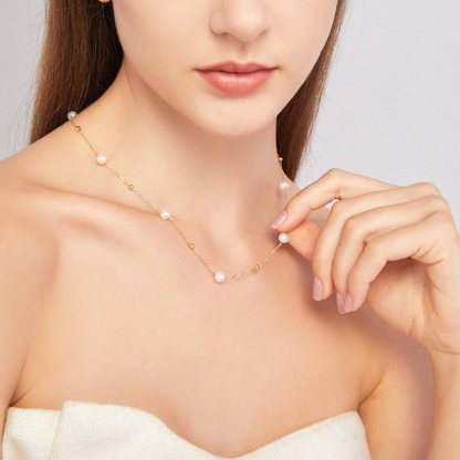 Elegant Gold Pearl Necklace