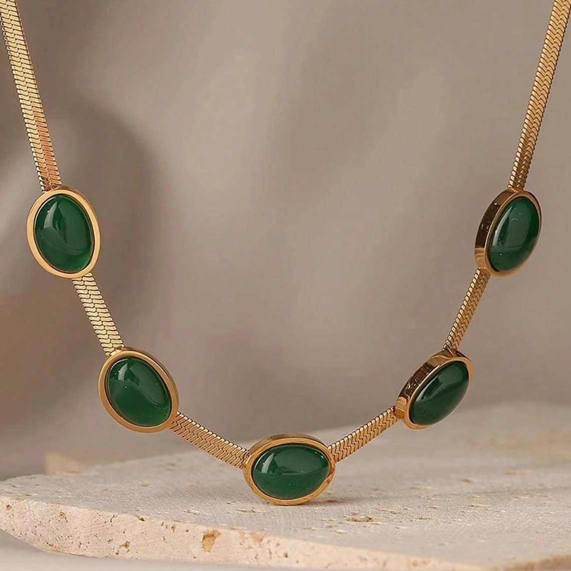 Vintage Jade Stone Set With Inlay: Necklace And Bracelet