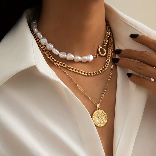 Vintage Pearl Pendant Necklace 3-Piece Set