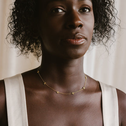 Daisy Pearl Necklace