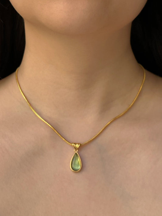 Elegant Mermaid Green Teardrop Gold Necklace